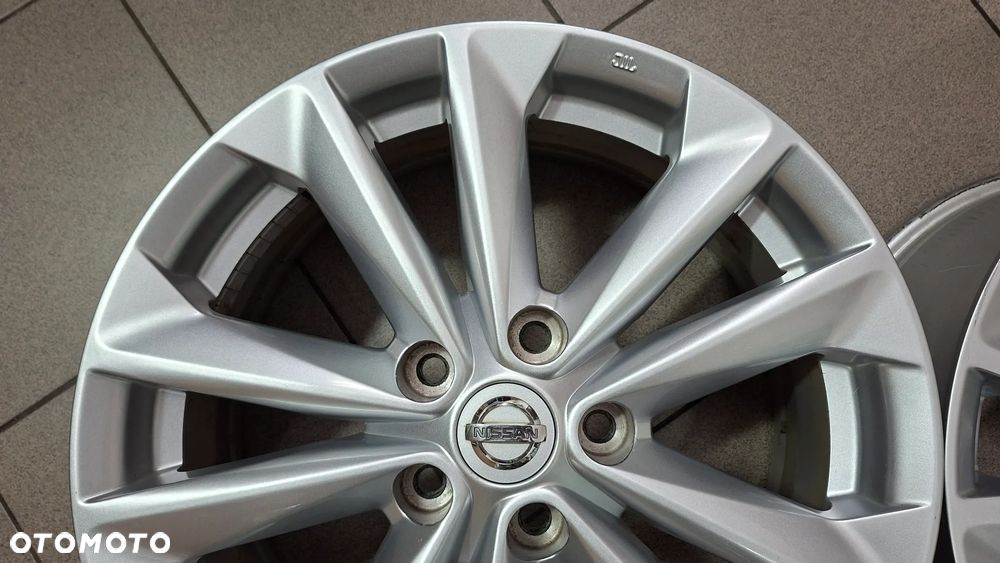 Felgi Aluminiowe 17 Nissan Qashqai J11 5x114.3 ET 40 - 13