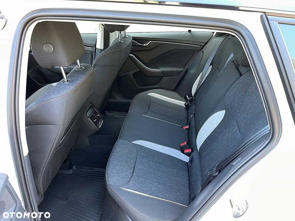 Skoda Kamiq 1.0 TSI Selection DSG - 11