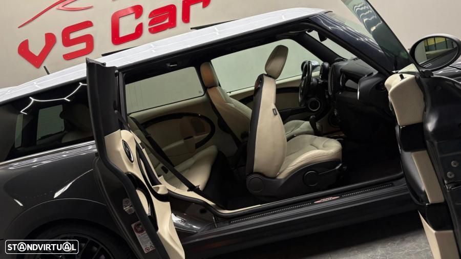 MINI Clubman John Cooper Works - 13