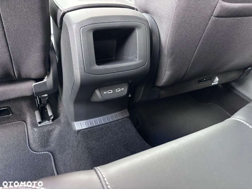 Volkswagen T-Cross 1.0 TSI R-Line Plus DSG - 8