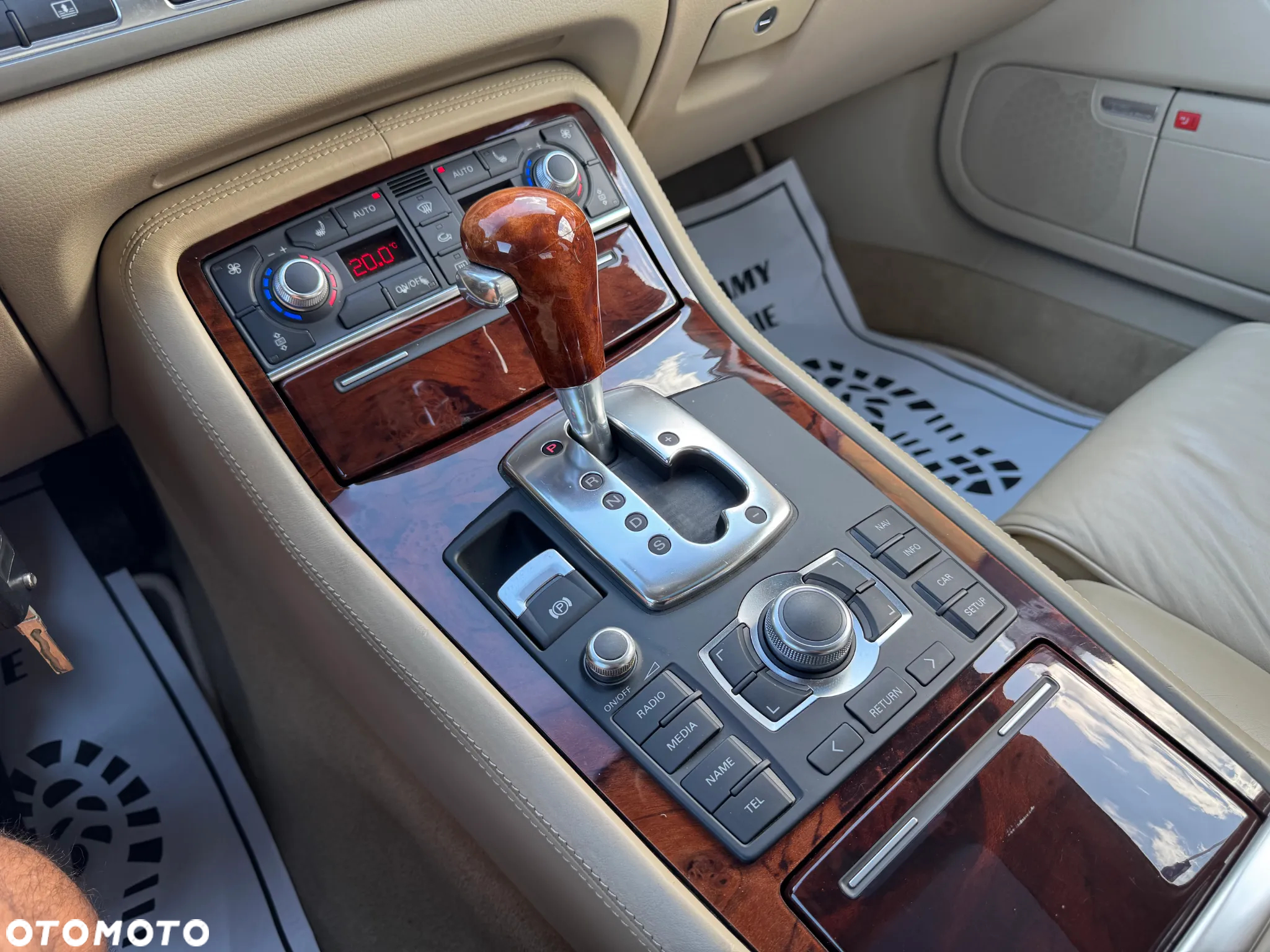 Audi A8 3.0 TDI L Quattro - 31