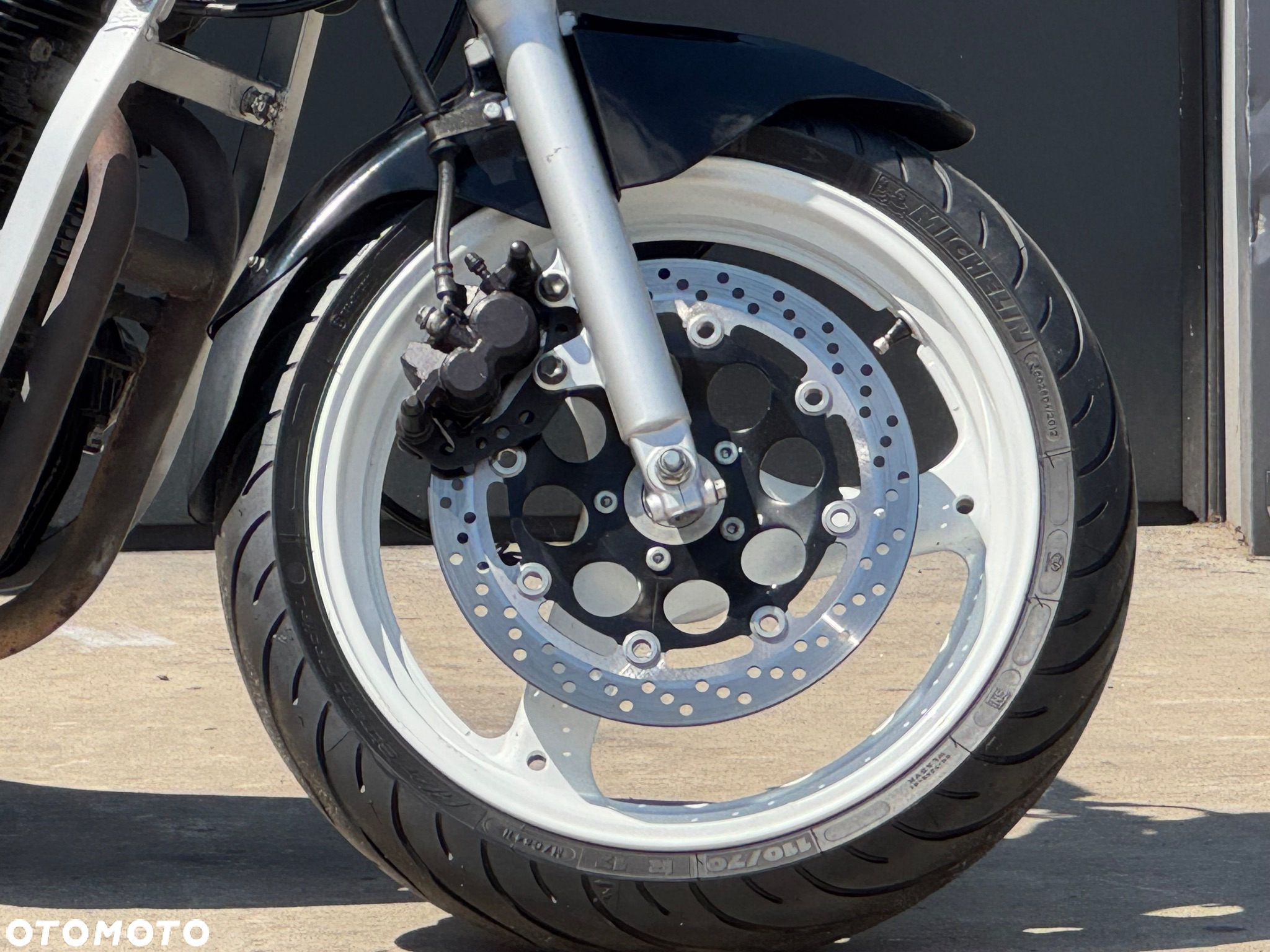Suzuki GS - 4