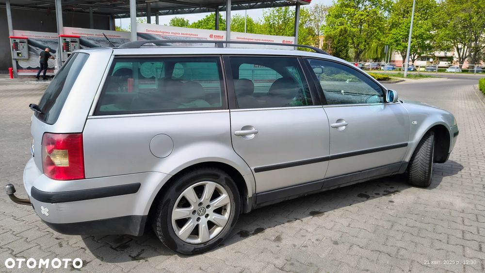 Volkswagen Passat Variant 1.9 TDI Trendline - 6