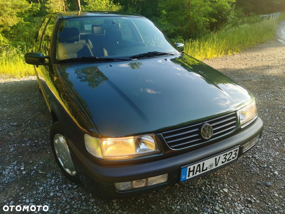 Volkswagen Passat 1.8 GL - 9