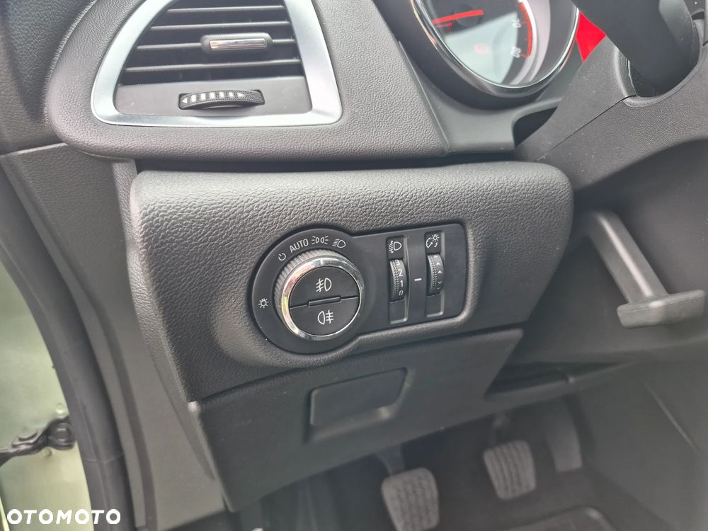 Opel Astra - 14