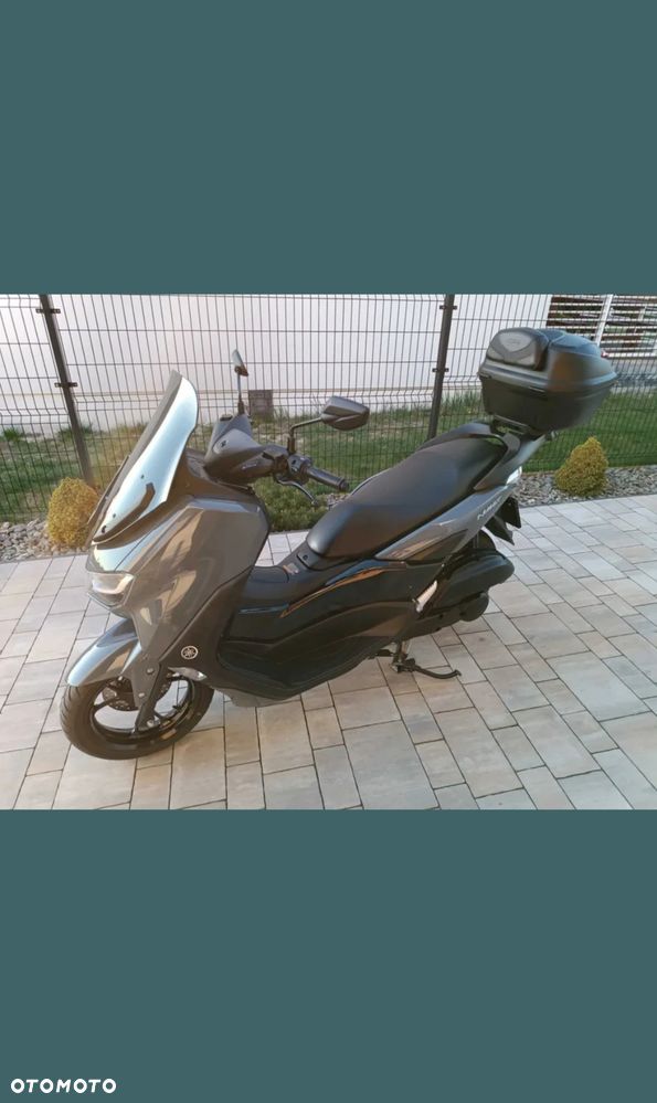 Yamaha NMAX - 4