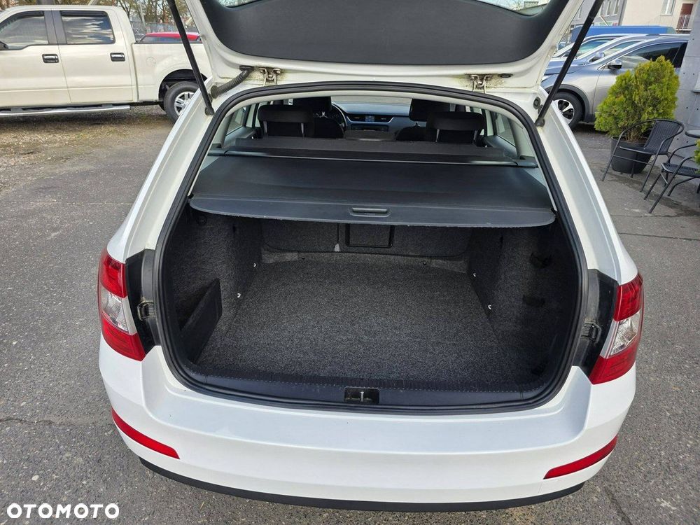 Skoda Octavia 1.6 TDI DPF Fun - 29