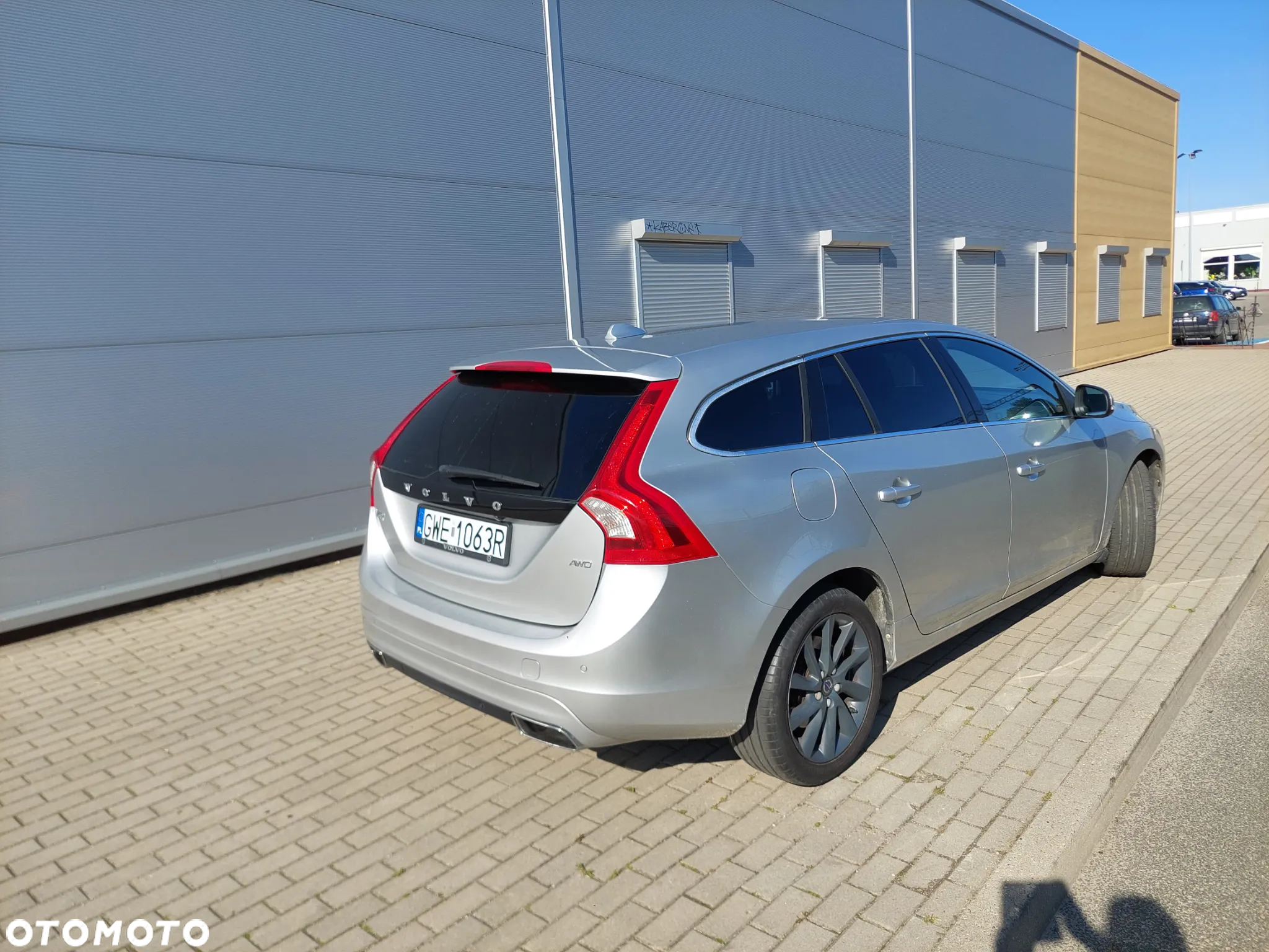 Volvo V60 D4 AWD Drive-E Summum - 4