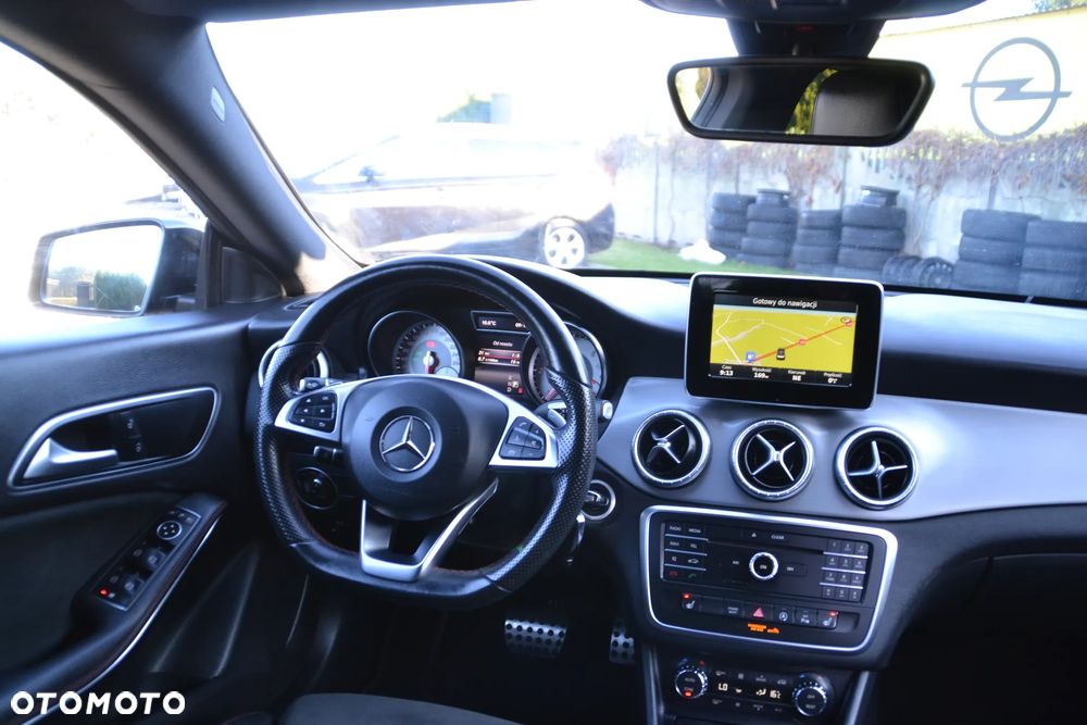 Mercedes-Benz CLA 180 d 7G-DCT AMG Line - 32
