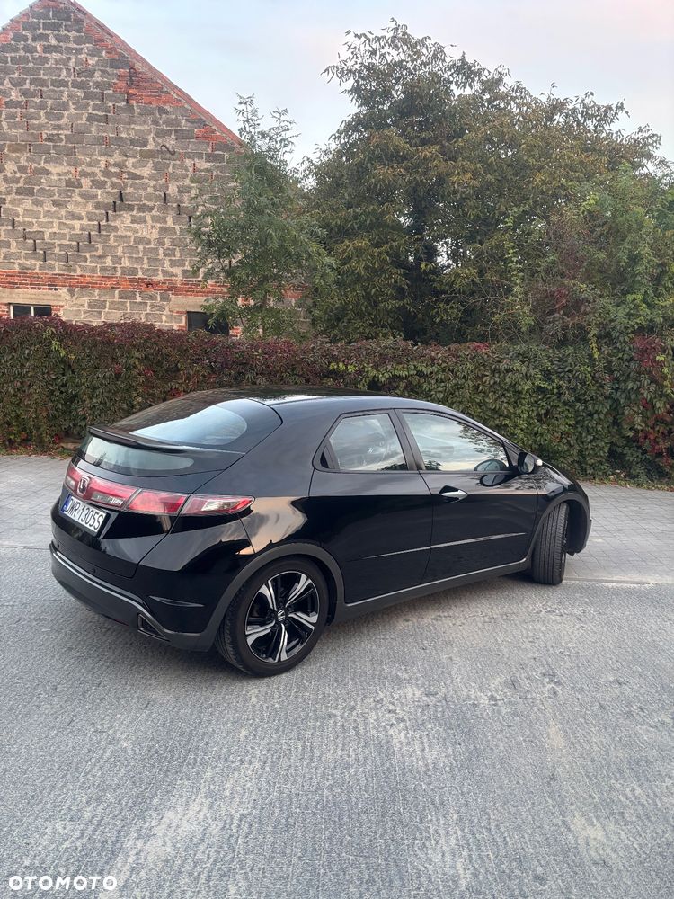 Honda Civic 1.8 Executive - 5