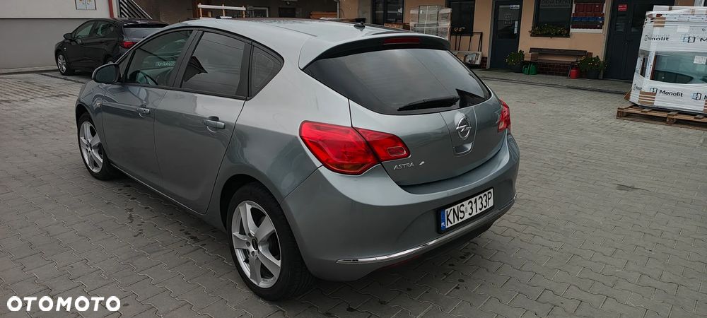 Opel Astra - 9