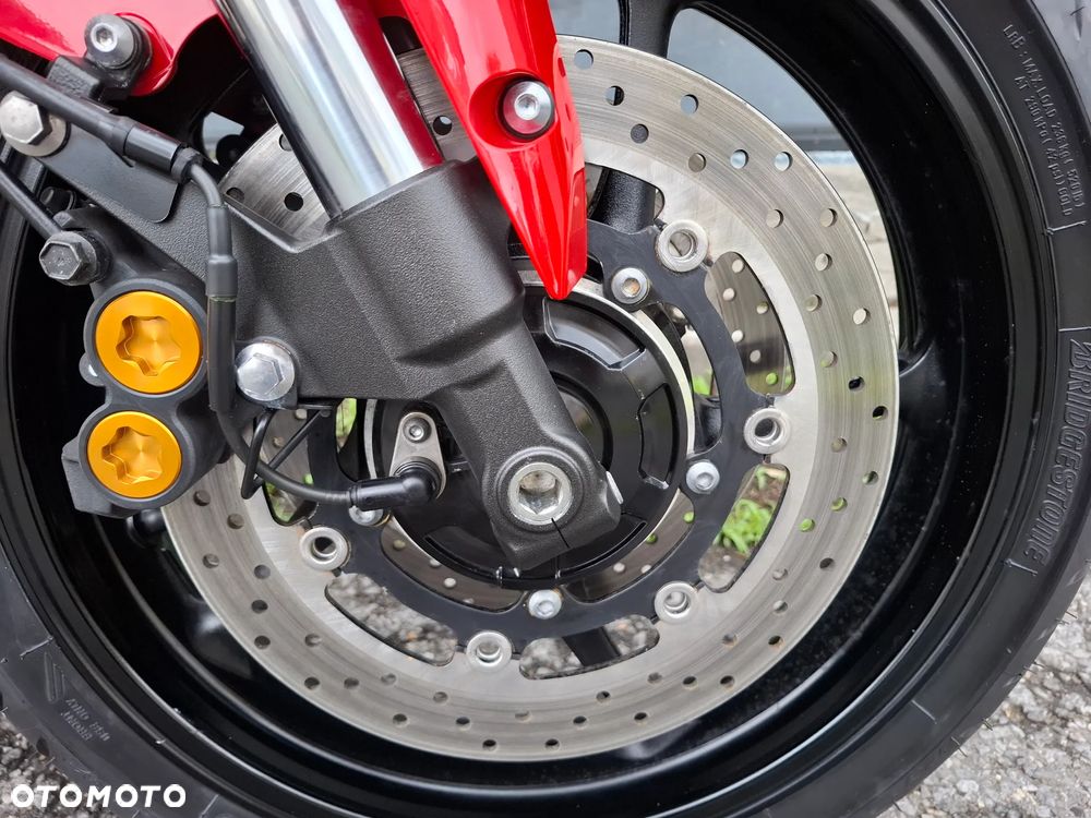 Yamaha FZ8 - 12