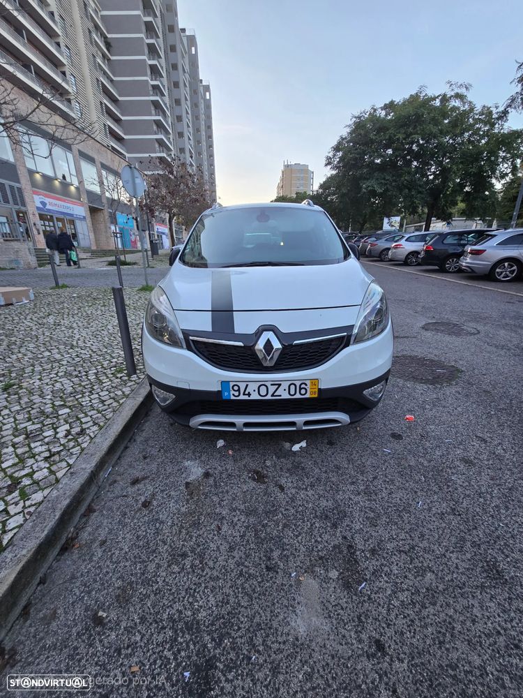 Renault Scénic XMOD 1.5 dCi Sport SS - 10