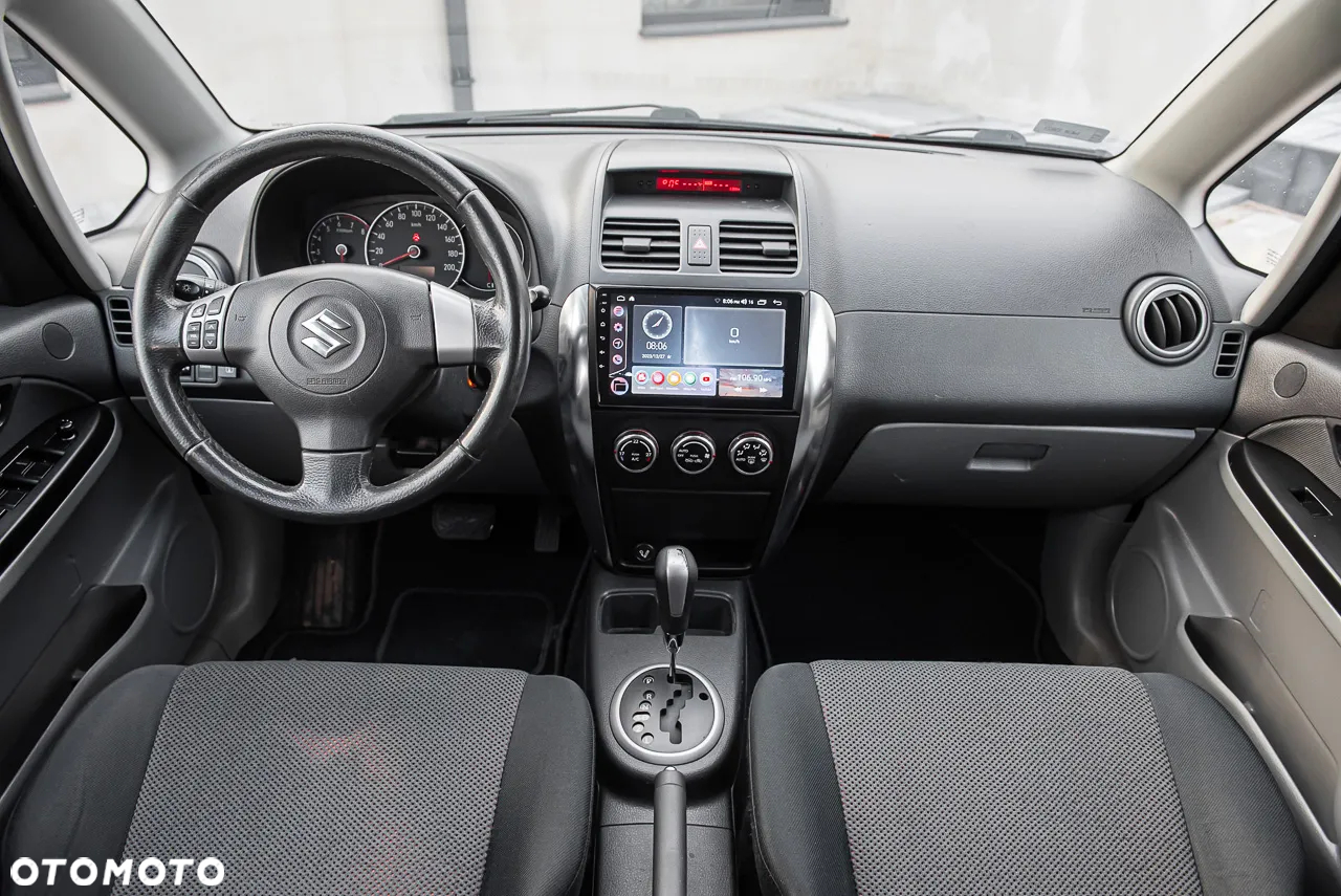 Suzuki SX4 1.6 Premium - 6
