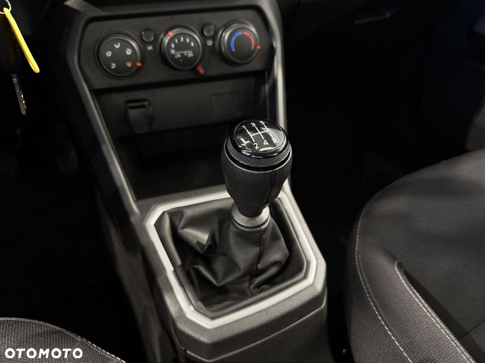 Dacia Sandero - 23