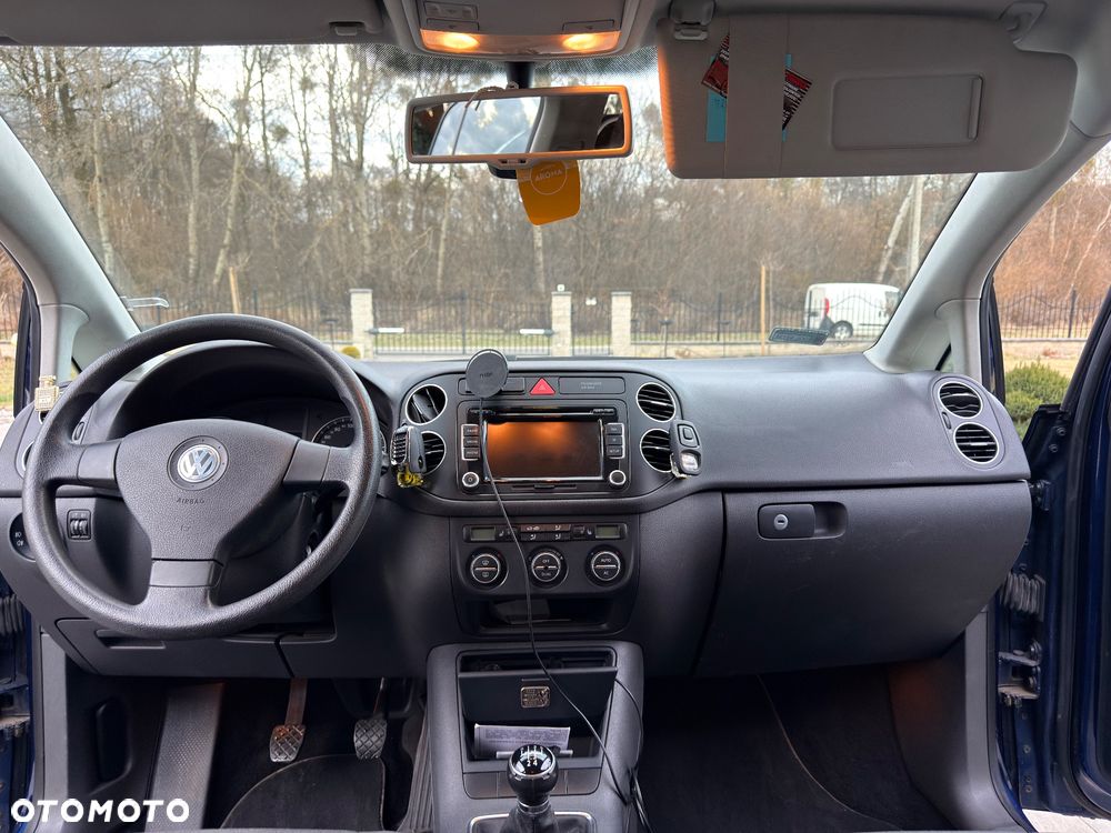 Volkswagen Golf 1.6 Comfortline - 11