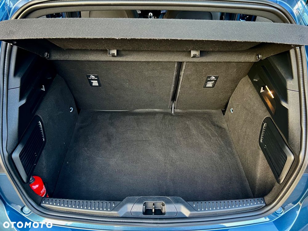 Ford Focus 1.5 EcoBlue Start-Stopp-System ST-LINE STYLE - 21