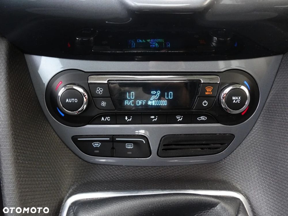 Ford Tourneo Connect Grand - 31