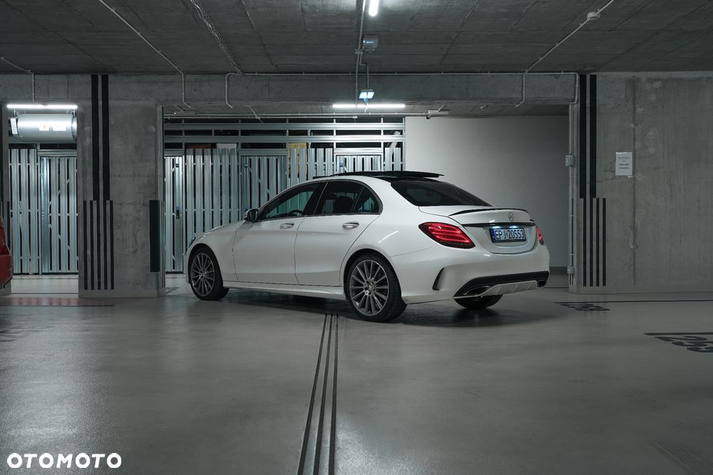 Mercedes-Benz Klasa C 300 T 7G-TRONIC AMG Line - 4