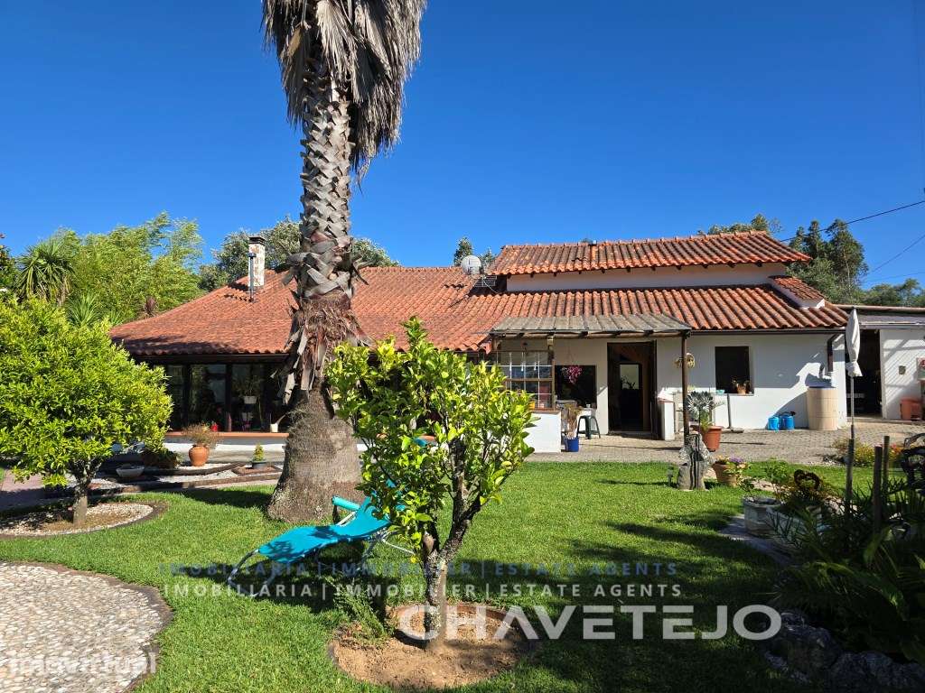 Charmosa casa de campo com 2 quartos, uma casa de banho, sala, cozi... - Grande imagem: 2/60