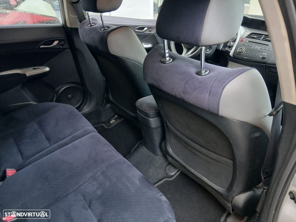 Honda Civic 1.4 Comfort - 4