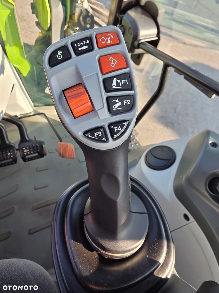 Claas Arion 430 - 13