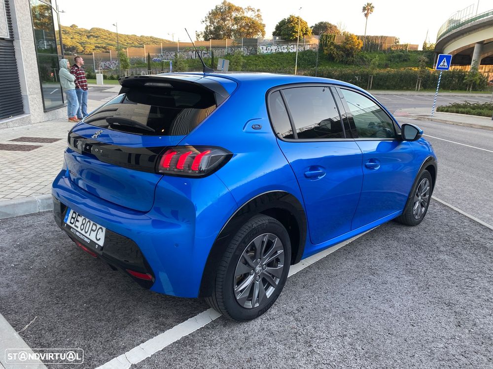 Peugeot e-208 50 kWh Allure - 4