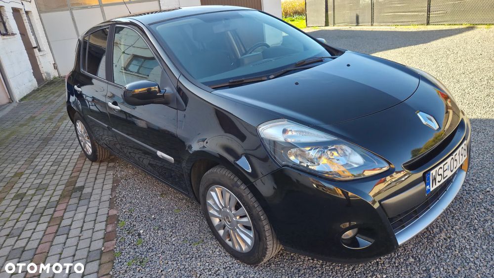 Renault Clio 1.2 16V Limited EU6 - 23