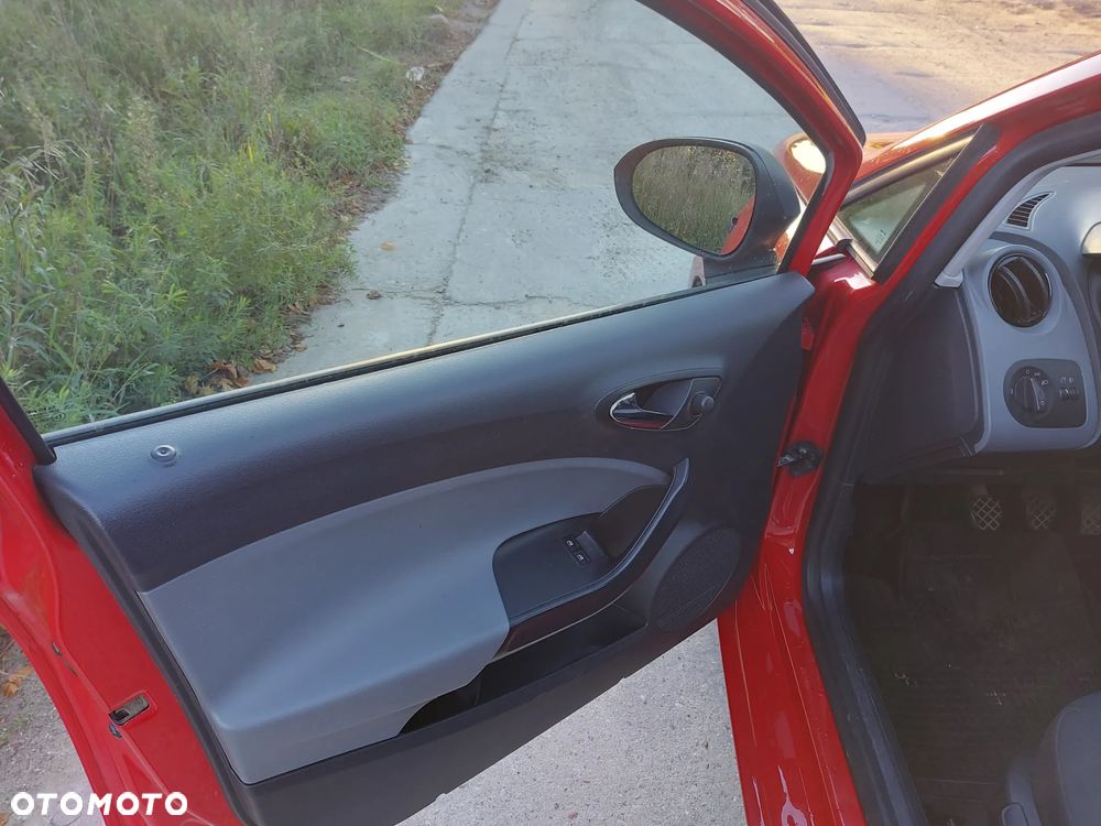Seat Ibiza 1.6 16V Reference - 33