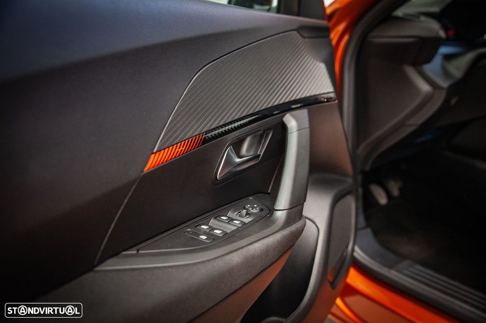 Peugeot 2008 1.2 PureTech Active Pack - 14