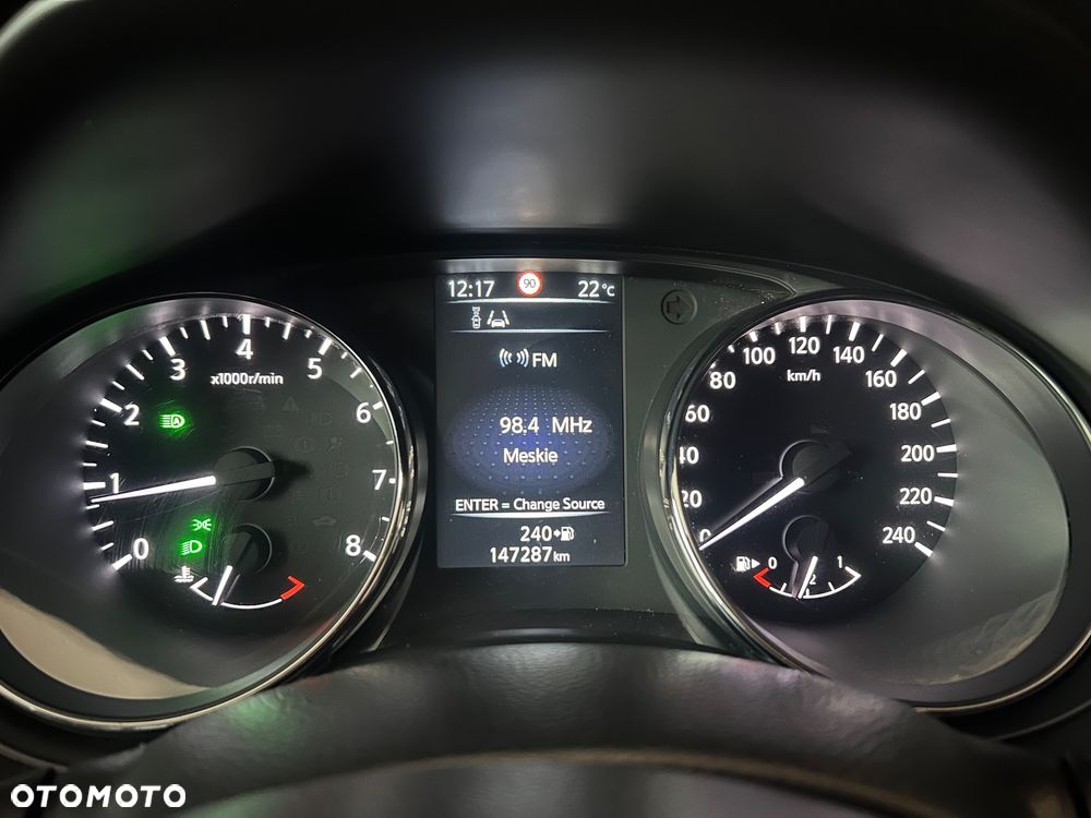 Nissan Qashqai - 25
