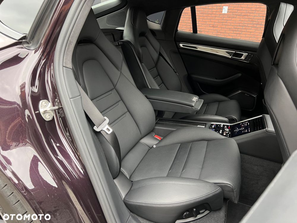 Porsche Panamera Turbo S - 17