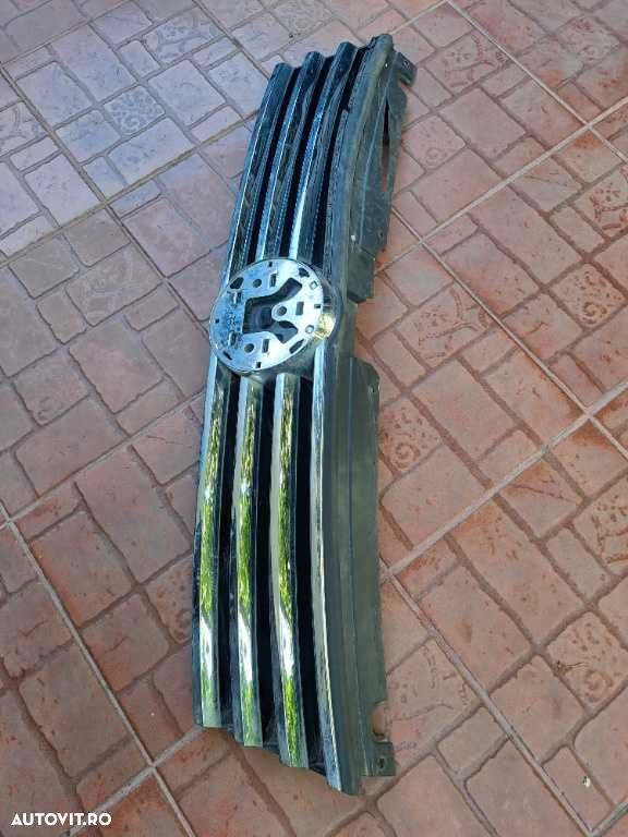 Grila radiator VW Touareg an 2013-2018 originala Cod 7P6853653D - 4