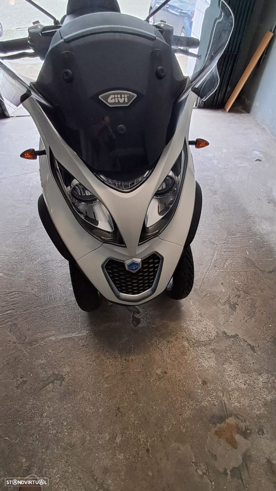 Piaggio MP3 - 6