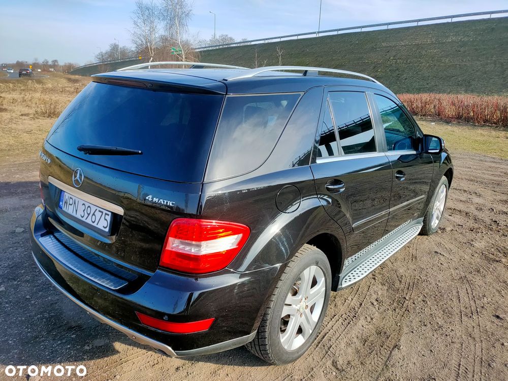 Mercedes-Benz ML - 12