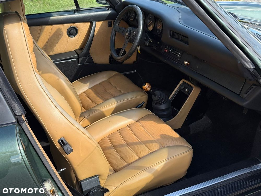 Porsche 911 - 19
