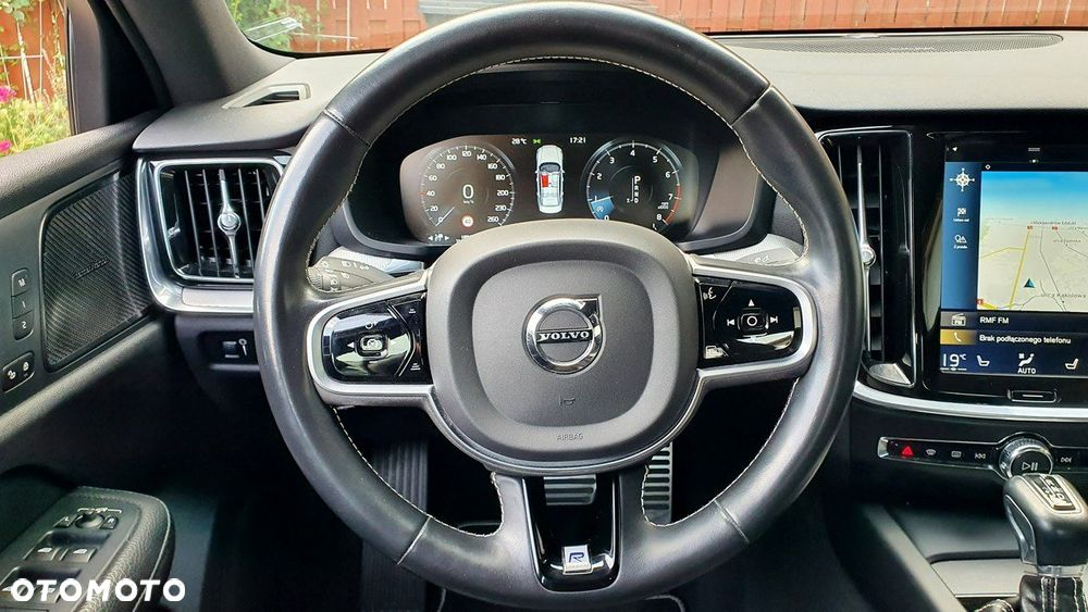 Volvo S60 T4 R-Design - 29