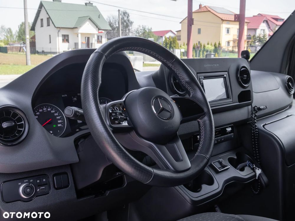 Mercedes-Benz SPRINTER 3.0 V6 / AUTOBUS 21-MIEJSC / ZABUDOWA MERCUS + PLECAK / AUTOMAT / TV + LODÓWKA / FULL WERSJA / ZNIKOMY PRZEBIEG 70 TYŚ KM! / STAN FABRYCZNIE NOWY! - 15