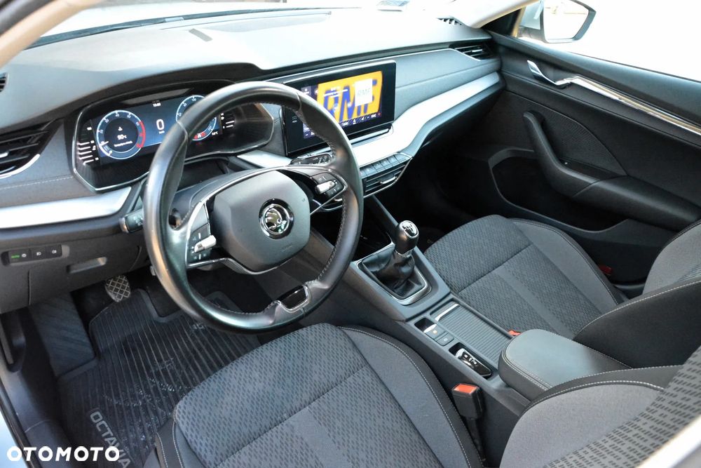 Skoda Octavia 1.5 TSI GPF ACT Style - 10