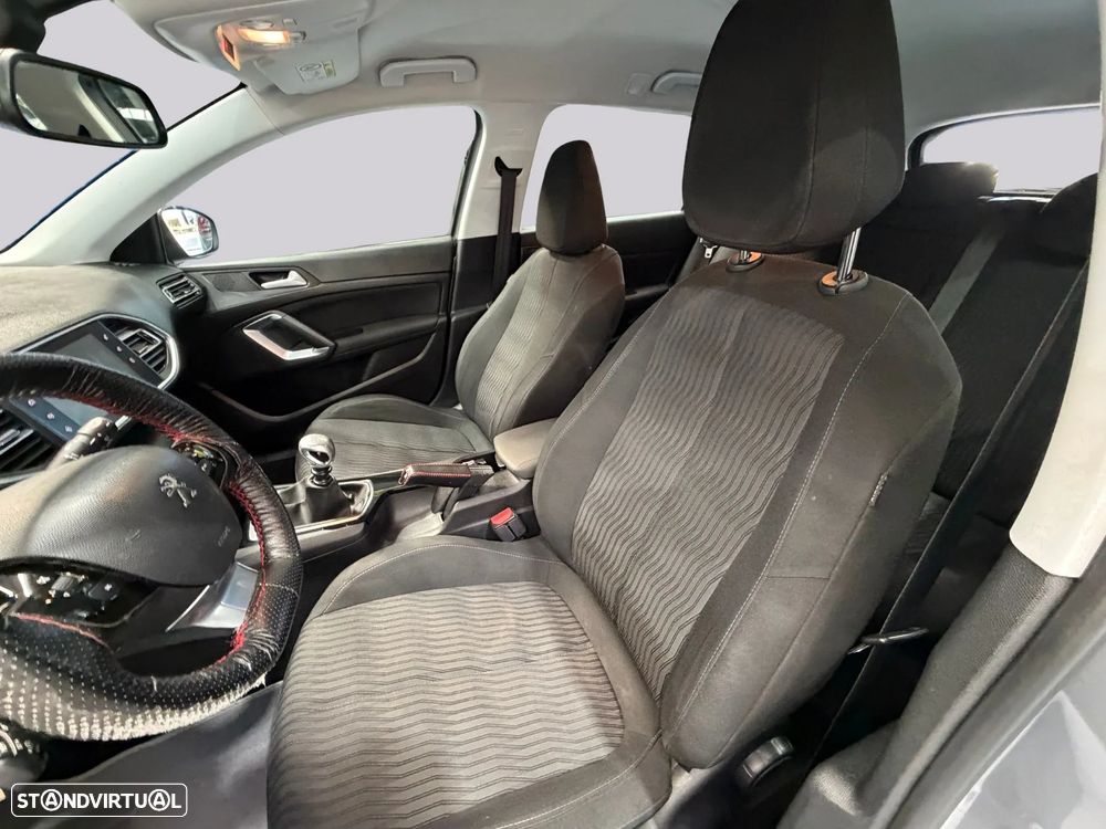 Peugeot 308 SW - 17