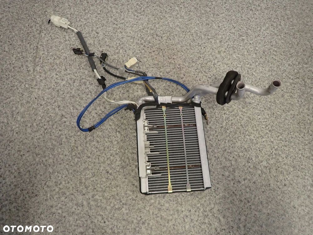 TOYOTA YARIS I DIESEL 99- NAGRZEWNICA ELEKTRYCZNA - 1