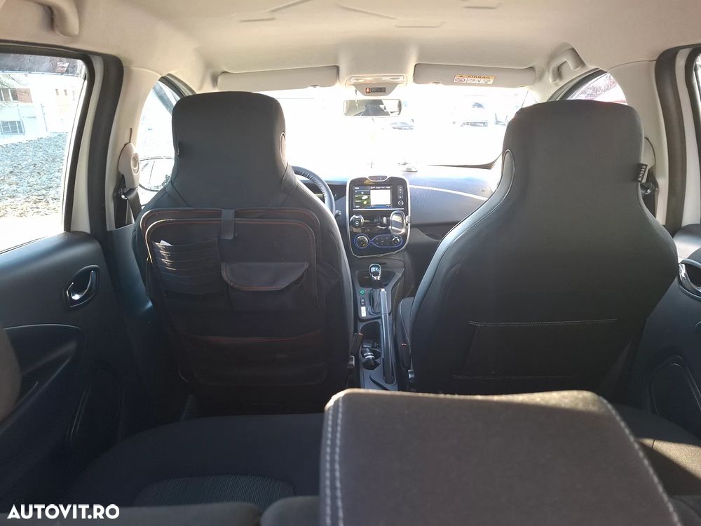 Renault ZOE - 10