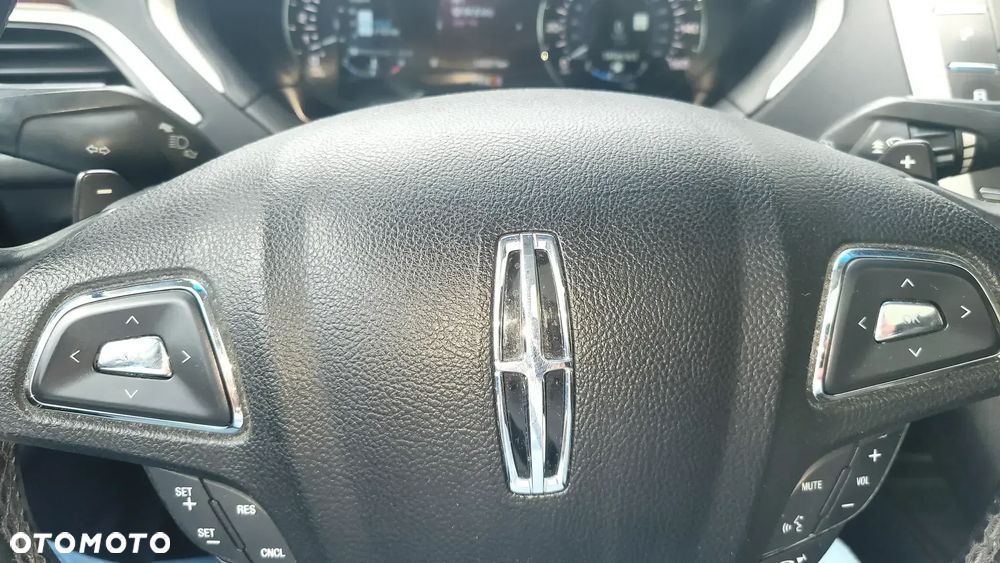 Lincoln MKZ - 23
