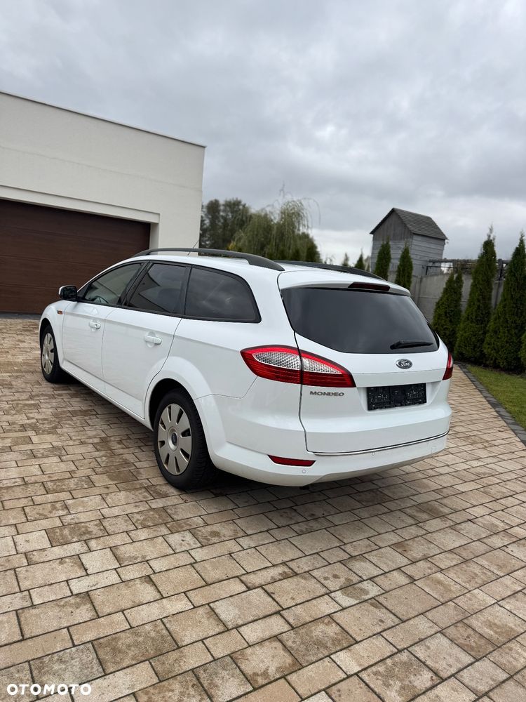 Ford Mondeo 1.6 Trend - 9