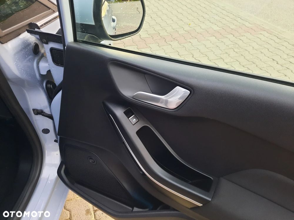 Ford Fiesta 1.0 EcoBoost S&S TITANIUM X - 18