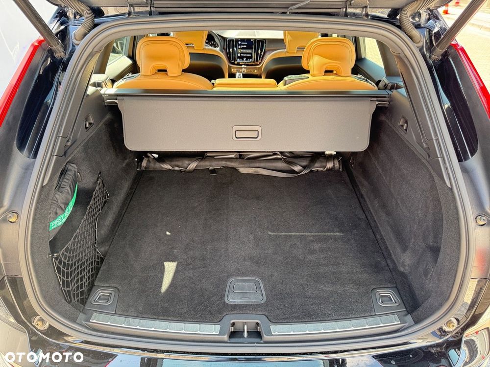 Volvo XC 60 - 30