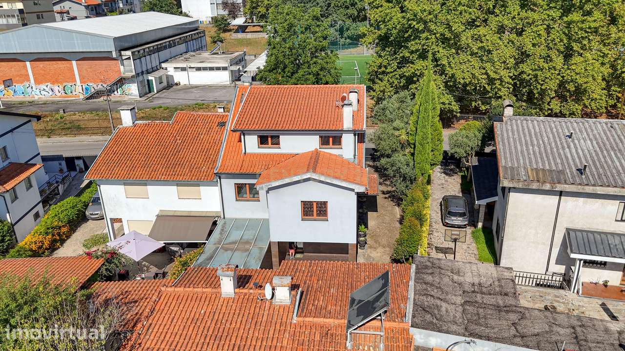 Espetacular Moradia T6 em Oliveira do Douro, Vila Nova de Gaia - Grande imagem: 2/41