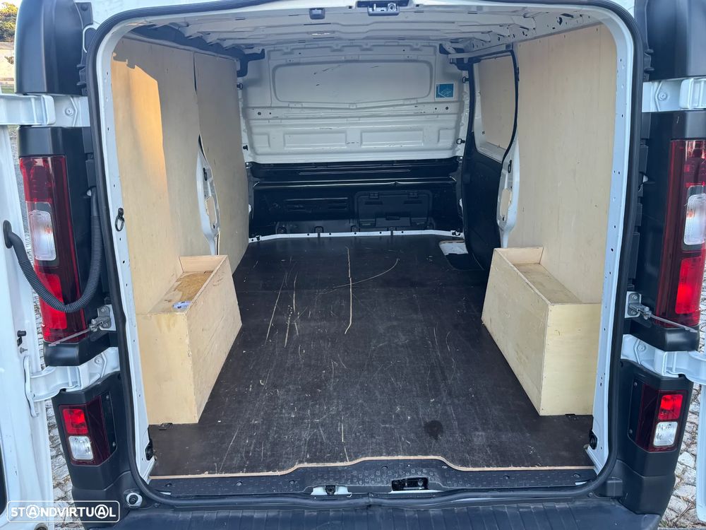 Renault Trafic L2H1 2.0 dci grand confort - 21