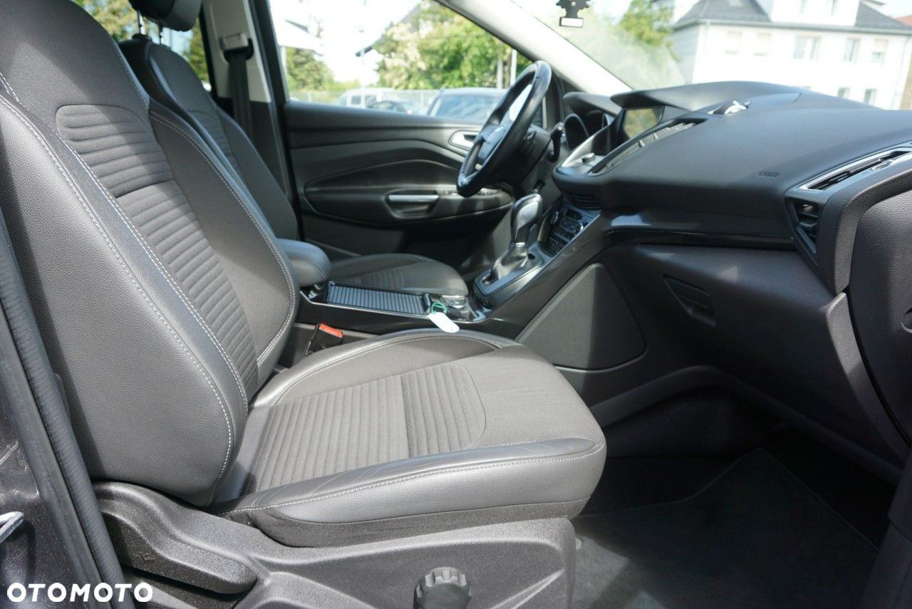 Ford Kuga - 26