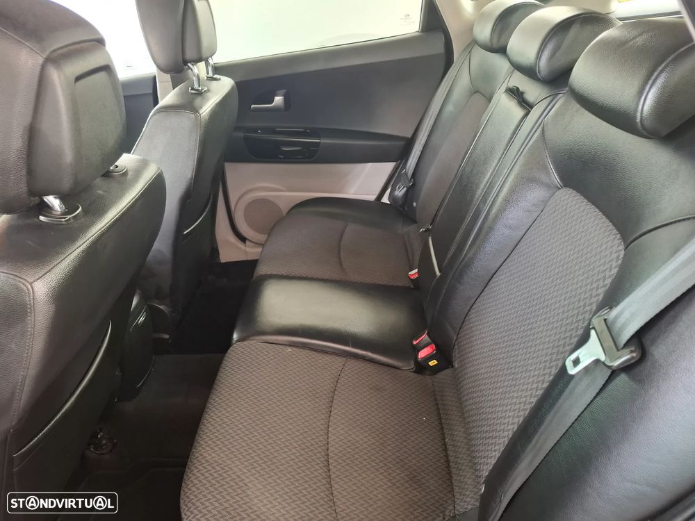Kia Ceed SW 1.6 CRDi EX - 7